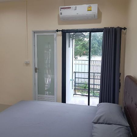Room62 Lom Sak Exterior foto