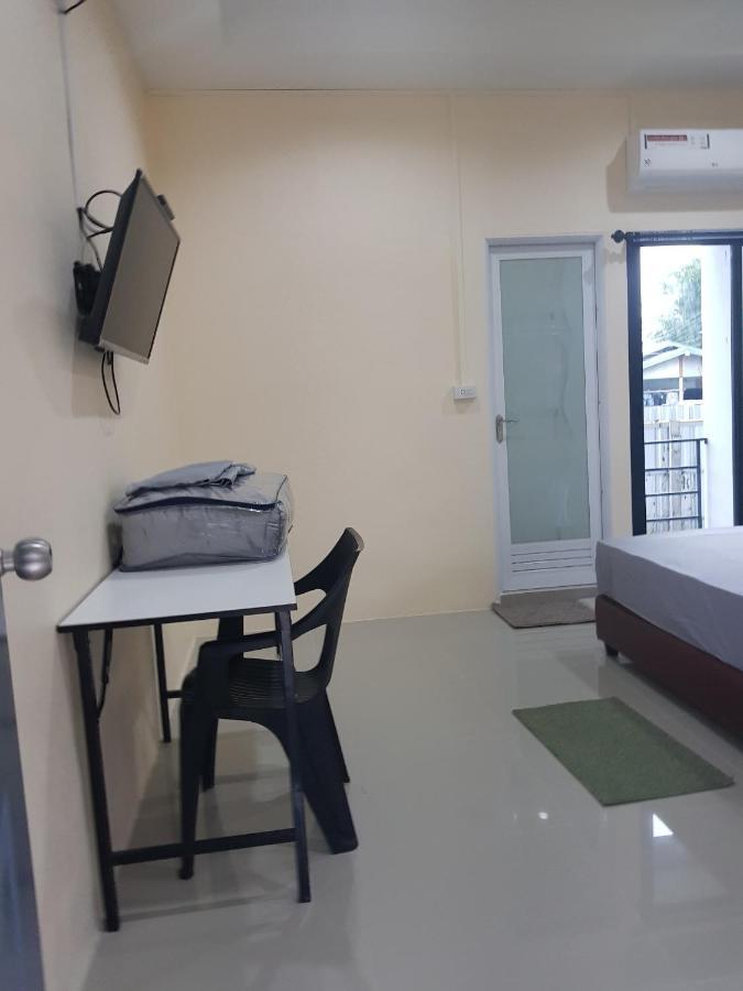 Room62 Lom Sak Exterior foto
